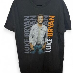 Luke Bryan graphic tee in black and grey with tour dates from 2019 size M